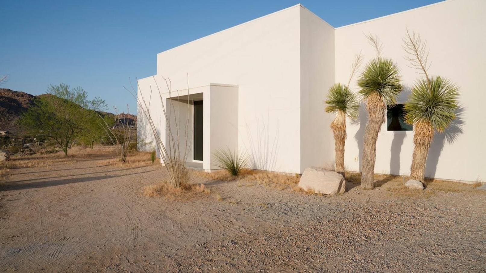 Experience Desert Serenity Gateway To Джошуа Три Екстериор снимка